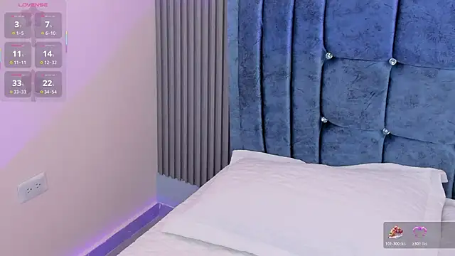 pretty sunlight  online show from April 19, 2026, 4:28 pm