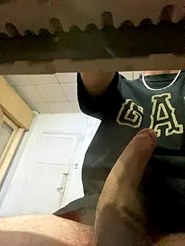 Tomito14 online show from November 3, 2025, 5:42 am