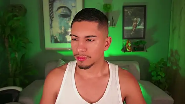 Aaronfox x online show from March 11, 2025, 10:29 am