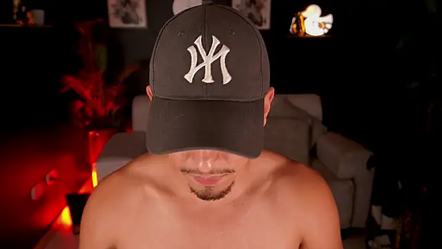 Aaronfox x online show from October 1, 2025, 1:00 am