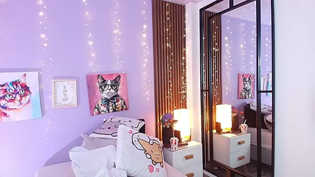 brigiitte rohan online show from November 10, 2025, 9:25 pm