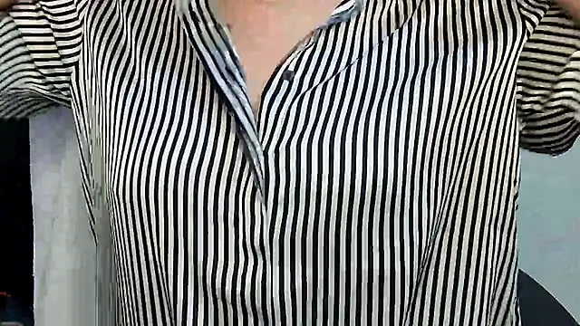 MIss-Naina online show from April 13, 2026, 7:47 am