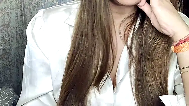 Snapshot of MIss-Naina chatting on June 19, 2026, 8:23 pm MIss-Naina online show from June 19, 2026, 8:23 pm