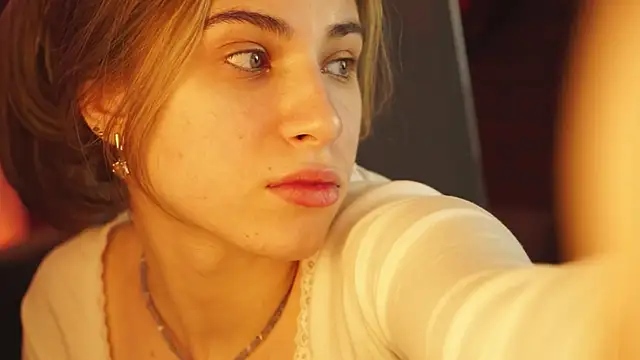 EllieCutes online show from February 26, 2025, 5:20 am