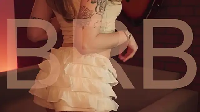 EllieCutes online show from February 8, 2026, 8:18 am