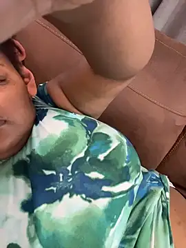 Prettylady100 online show from March 17, 2026, 9:56 am