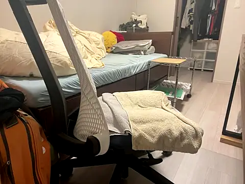 loinclothgay online show from December 9, 2024, 7:50 am