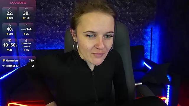 MaribelRiverr  online show from January 25, 2025, 10:19 am