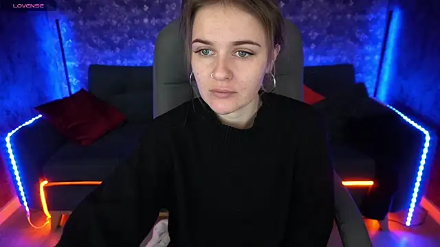 MaribelRiverr  online show from February 9, 2025, 6:33 am