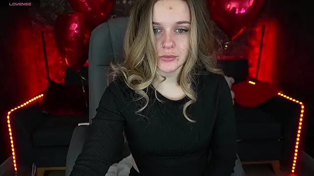 MaribelRiverr  online show from February 16, 2025, 6:32 am