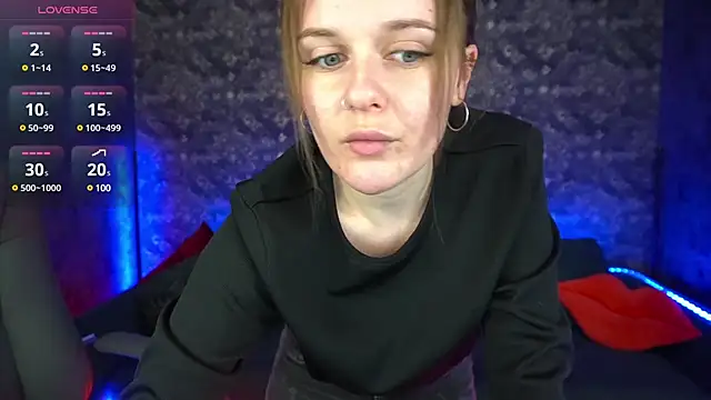 MaribelRiverr  online show from February 28, 2025, 9:47 am