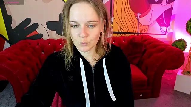 Snapshot of MaribelRiverr_ chatting on May 28, 2026, 5:27 am MaribelRiverr online show from May 28, 2026, 5:27 am