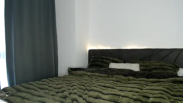 Snapshot of ElizabethAC chatting on February 9, 2026, 6:50 am ElizabethAC online show from February 9, 2026, 6:50 am