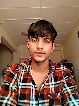 kingkartik7 online show from February 26, 2025, 10:58 am