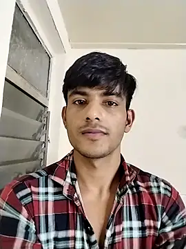 kingkartik7 online show from February 28, 2025, 6:52 pm