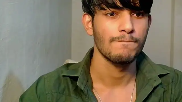 kingkartik7 online show from November 13, 2025, 4:39 pm