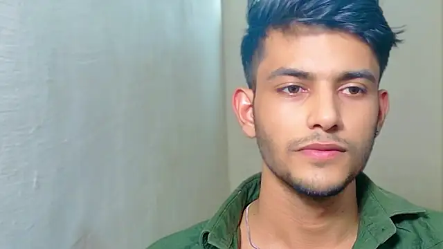 kingkartik7 online show from December 4, 2025, 10:02 am