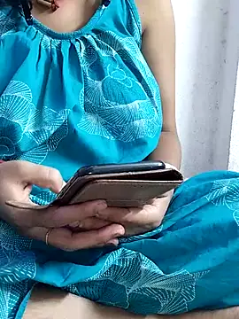 miss-Riy online show from June 4, 2026, 4:46 pm