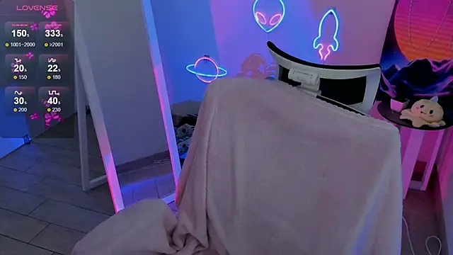 Fire Bestie online show from March 7, 2025, 4:55 pm