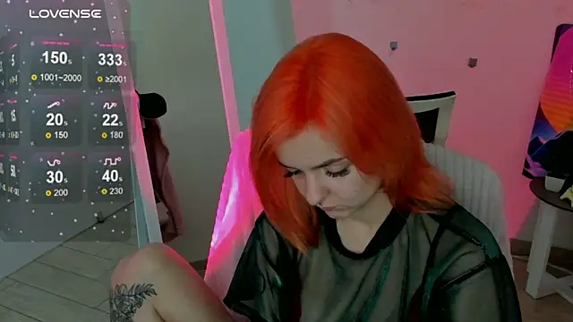 Fire Bestie online show from October 22, 2025, 2:06 pm