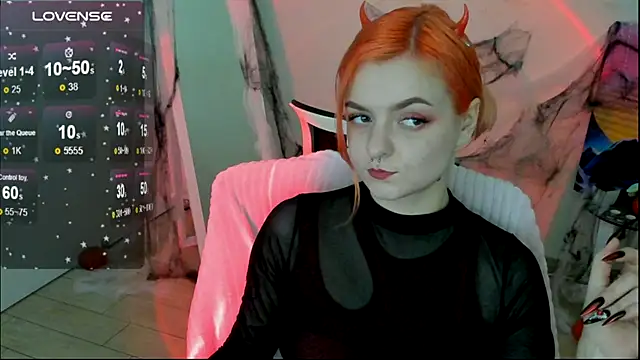 Fire Bestie online show from October 31, 2025, 2:18 pm