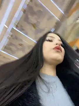 Chloe  Moon online show from December 22, 2024, 4:06 pm