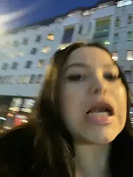 Chloe  Moon online show from January 17, 2025, 2:28 pm