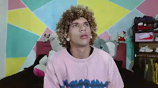 Snapshot of tylor_boy chatting on January 9, 2025, 3:36 am tylor boy online show from January 9, 2025, 3:36 am