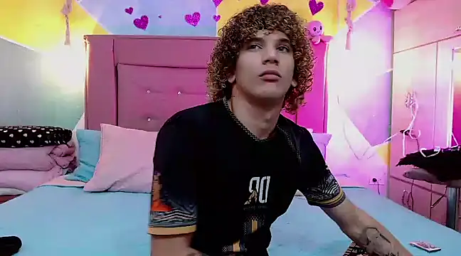 Snapshot of tylor_boy chatting on March 23, 2025, 3:10 am tylor boy online show from March 23, 2025, 3:10 am