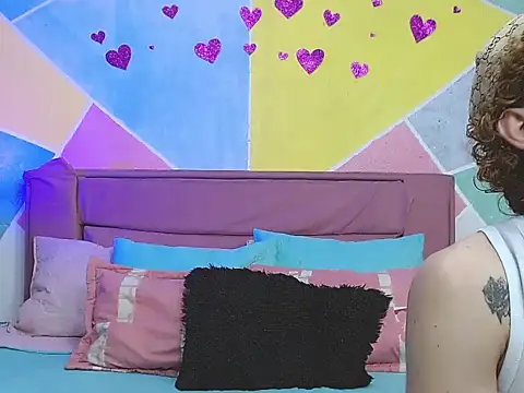 Snapshot of tylor_boy chatting on September 9, 2025, 6:40 pm tylor boy online show from September 9, 2025, 6:40 pm