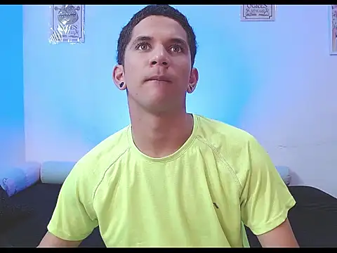 tylor boy online show from May 25, 2026, 12:27 am