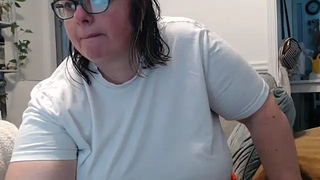 LauLauPAWG online show from February 16, 2025, 2:43 pm