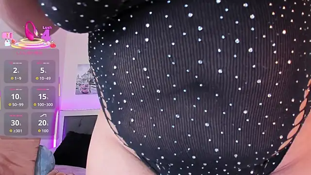 Snapshot of kelziefun chatting on September 15, 2025, 2:44 am kelziefun online show from September 15, 2025, 2:44 am