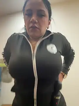 Milff parkerrr online show from January 15, 2025, 6:29 pm