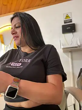 Milff parkerrr online show from February 11, 2025, 6:33 pm