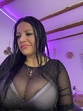 Milff parkerrr online show from February 12, 2026, 11:00 pm