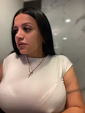 Snapshot of Milff_parkerrr chatting on July 2, 2026, 2:22 am Milff parkerrr online show from July 2, 2026, 2:22 am