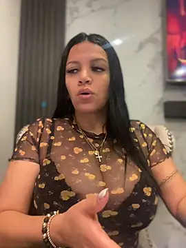 Snapshot of Milff_parkerrr chatting on August 4, 2026, 1:31 am Milff parkerrr online show from August 4, 2026, 1:31 am