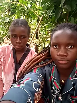 Black juicy24 online show from February 2, 2025, 2:34 pm