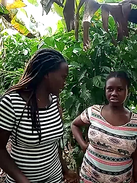 Black juicy24 online show from February 5, 2025, 2:05 pm