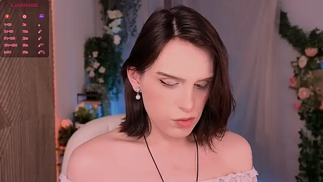  yourFoxy  online show from December 10, 2024, 5:39 am