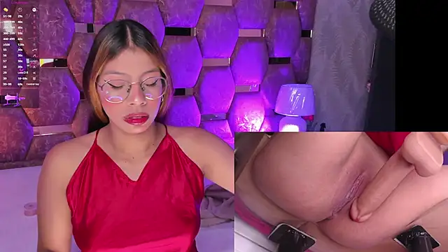 LunaAridi online show from March 31, 2026, 9:59 pm