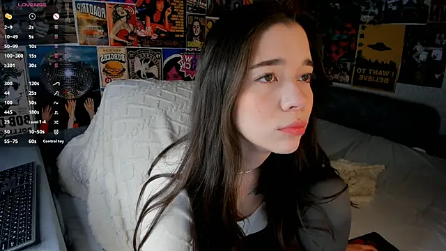 Butterflys1268 online show from March 21, 2025, 8:08 pm