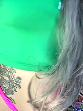 Snapshot of lunaapppp chatting on December 14, 2025, 2:50 am lunaapppp online show from December 14, 2025, 2:50 am