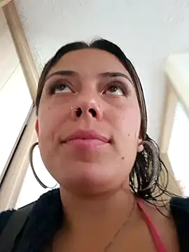 Sweel Leyva18 online show from December 11, 2024, 7:25 pm