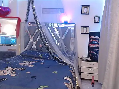 Steisyromero7 online show from November 28, 2025, 1:14 pm