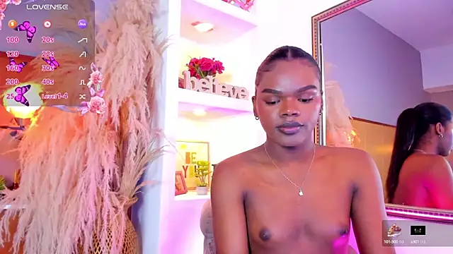 CamiEstrada online show from February 12, 2025, 10:37 pm