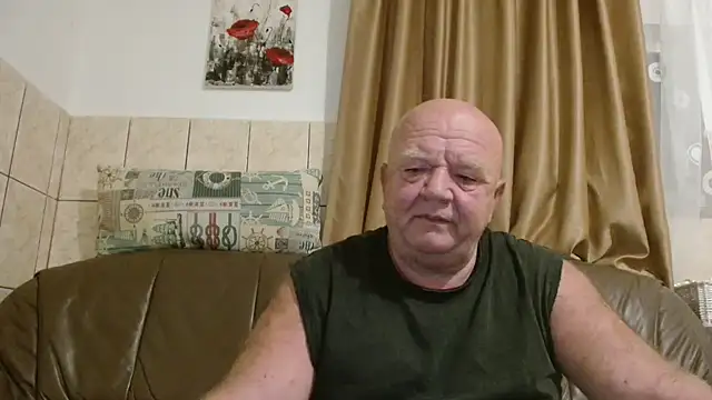 fullballs6 online show from September 30, 2025, 1:54 am