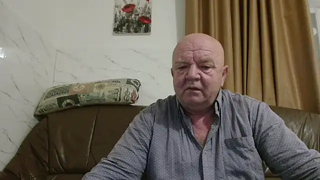 fullballs6 online show from December 22, 2025, 2:52 am