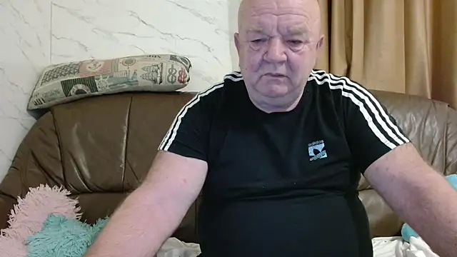 fullballs6 online show from February 17, 2026, 2:52 am